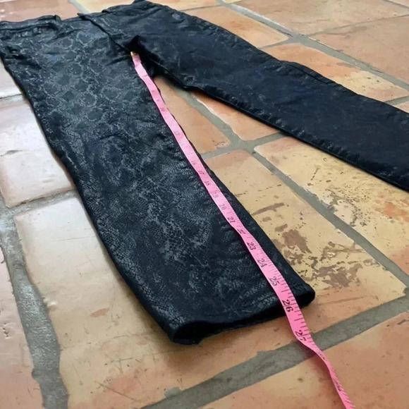 🔷 H&M High Rise Skinny Ankle Black & Blue Snakeskin Denim Jeans - Picture 4 of 8